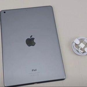 This Is an 2020 Apple Ipad That I am looking to sell